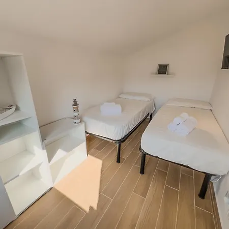Maison Leandri - Relax Tra Le Onde Apartment *
